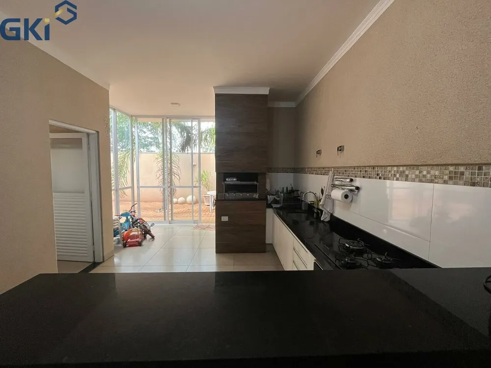 Casa, 3 quartos, 174 m² - Foto 2