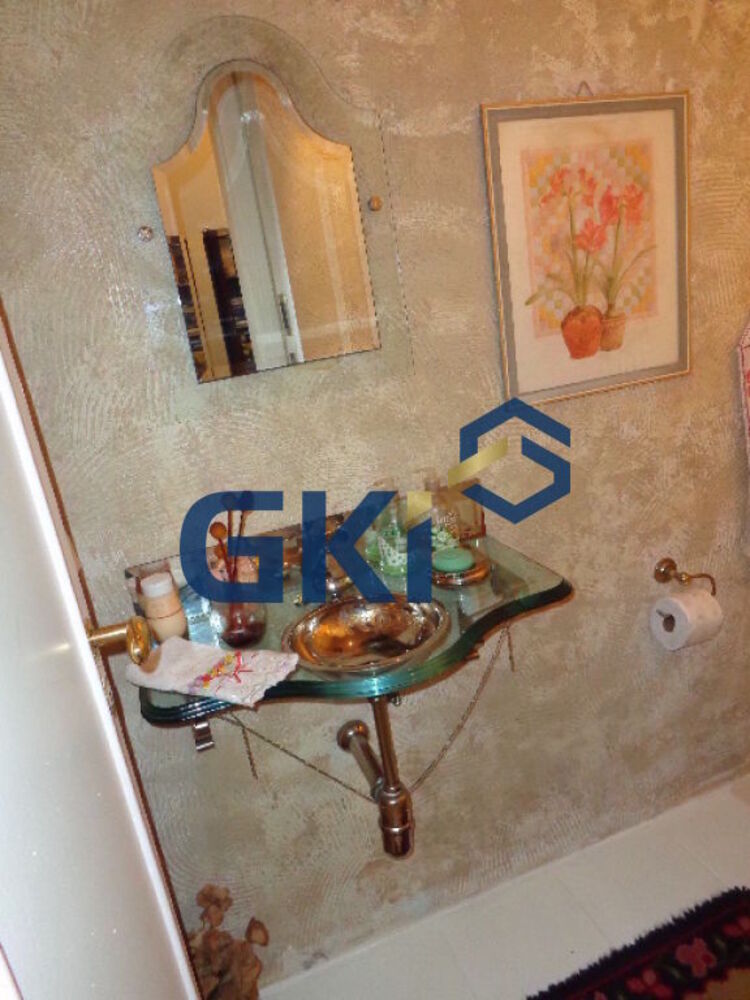 Casa à venda com 3 quartos, 300m² - Foto 4