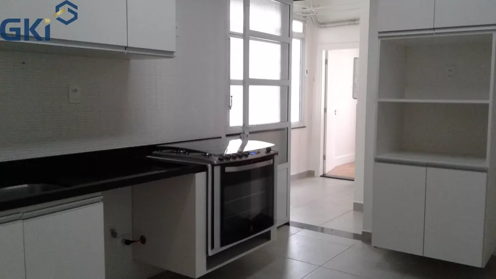 Apartamento à venda com 3 quartos, 170m² - Foto 2