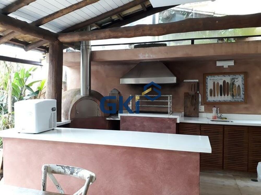 Casa de Condomínio para alugar com 4 quartos, 340m² - Foto 5