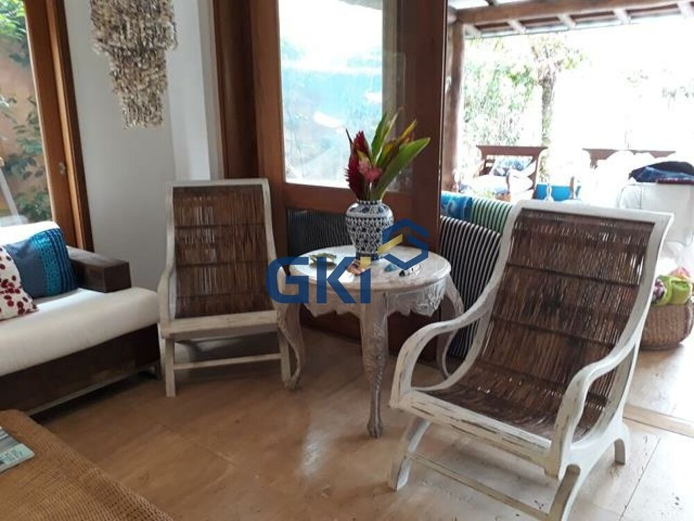 Casa de Condomínio para alugar com 4 quartos, 340m² - Foto 10