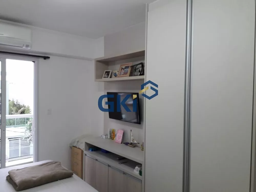 Casa de Condomínio à venda com 3 quartos, 200m² - Foto 2