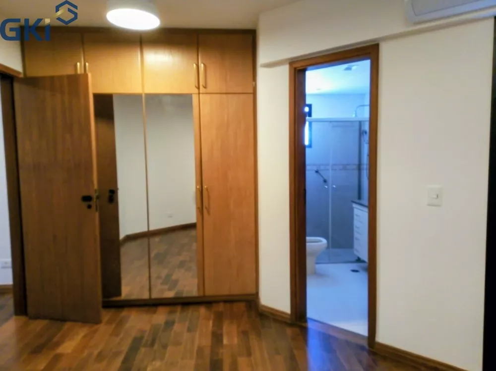 Apartamento, 3 quartos, 236 m² - Foto 1