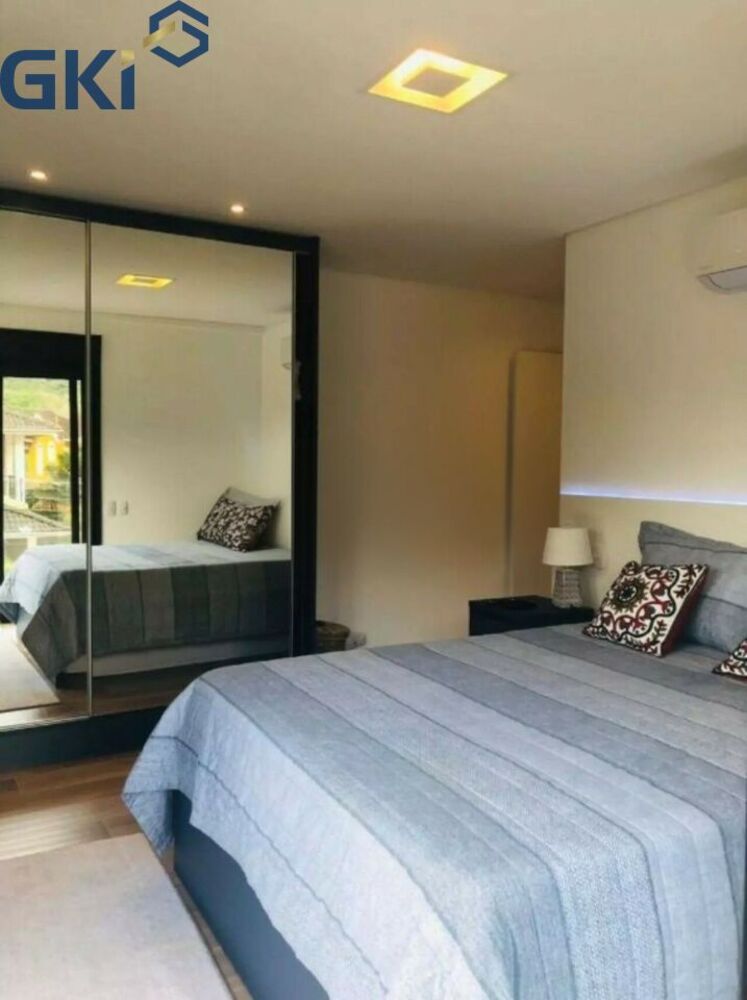 Casa de Condomínio, 4 quartos - Foto 1