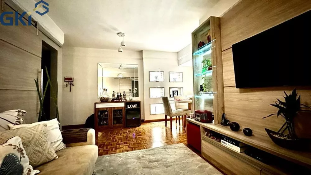 Apartamento à venda com 3 quartos, 75m² - Foto 1