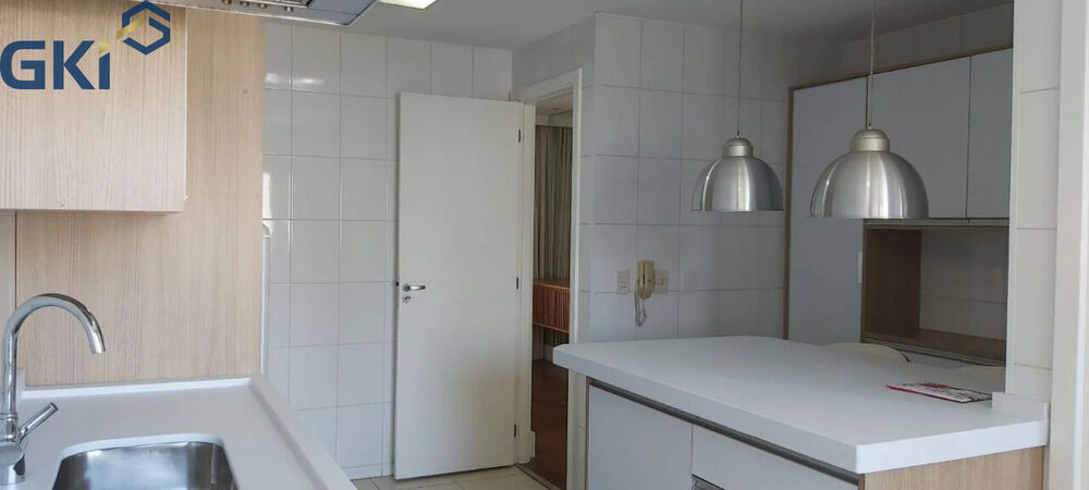 Apartamento para alugar com 3 quartos, 135m² - Foto 2