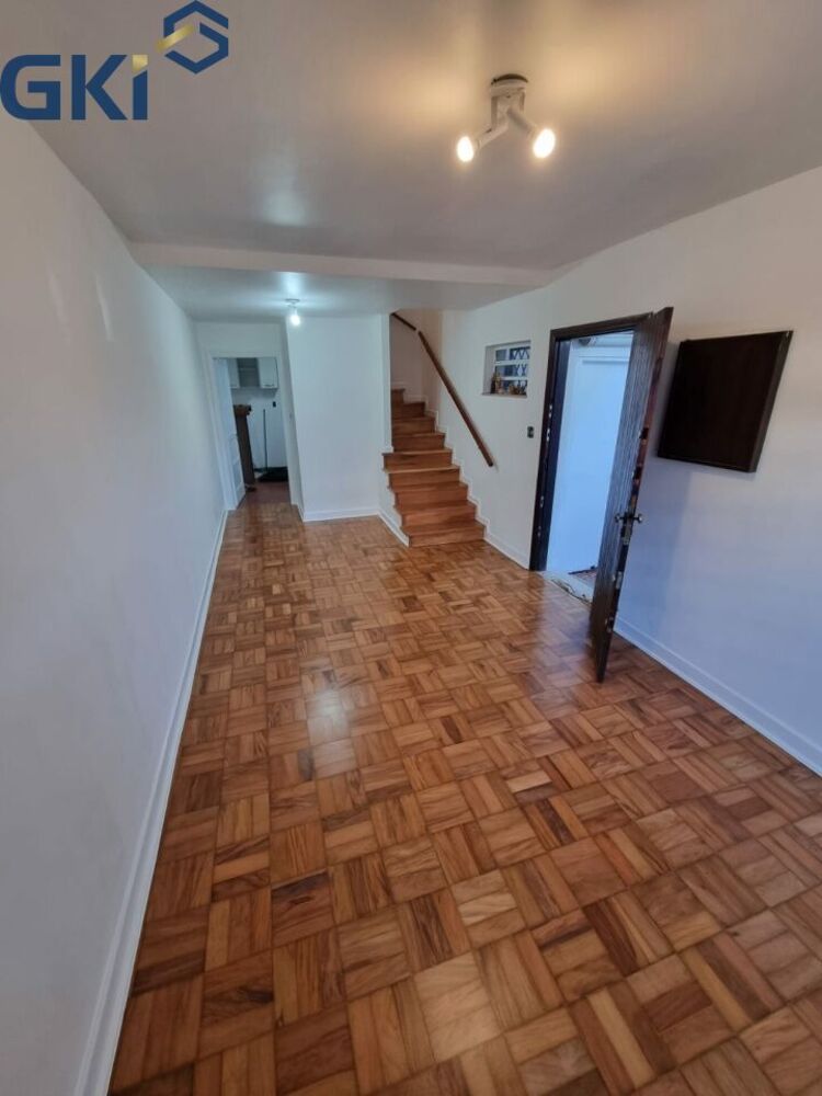 Casa de Condomínio à venda com 2 quartos, 180m² - Foto 1