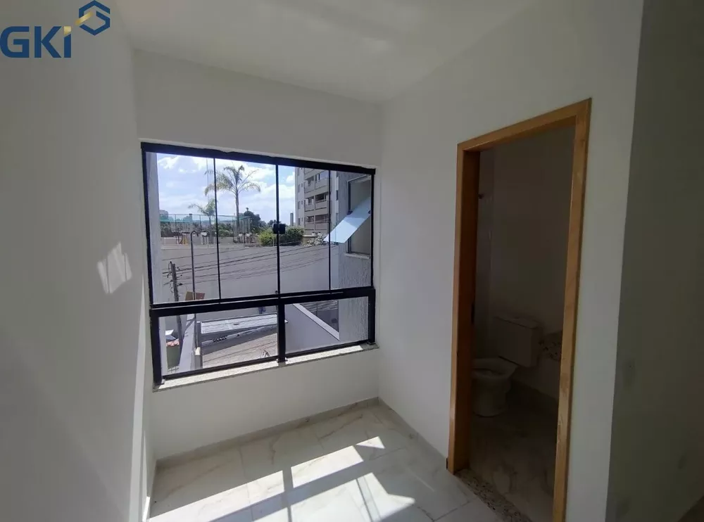 Casa de Condomínio à venda e aluguel com 3 quartos, 200m² - Foto 3