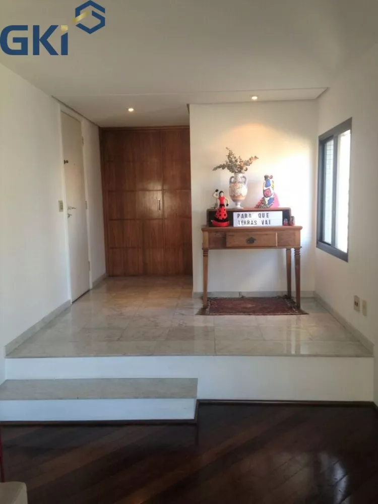 Apartamento à venda e aluguel com 3 quartos, 220m² - Foto 2