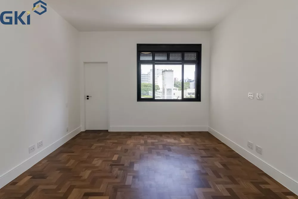 Apartamento à venda com 3 quartos, 212m² - Foto 7