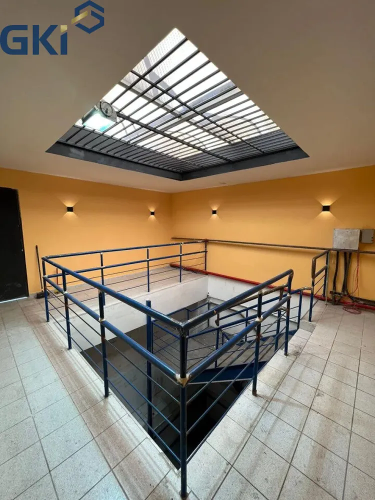 Prédio Inteiro, 1000 m² - Foto 1