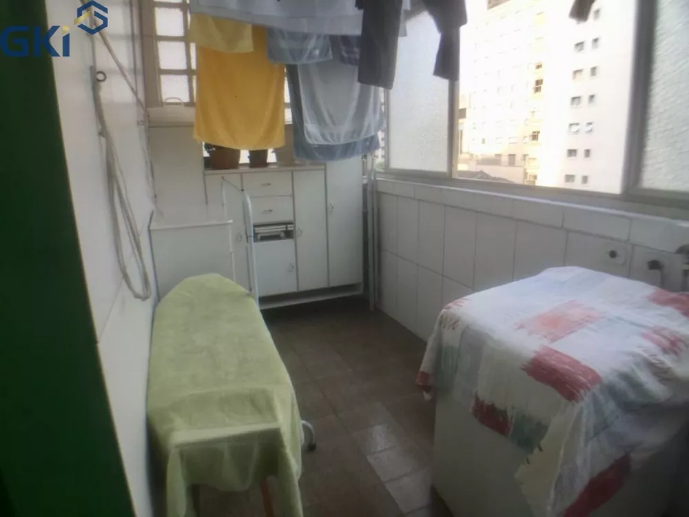 Apartamento à venda com 3 quartos, 150m² - Foto 2