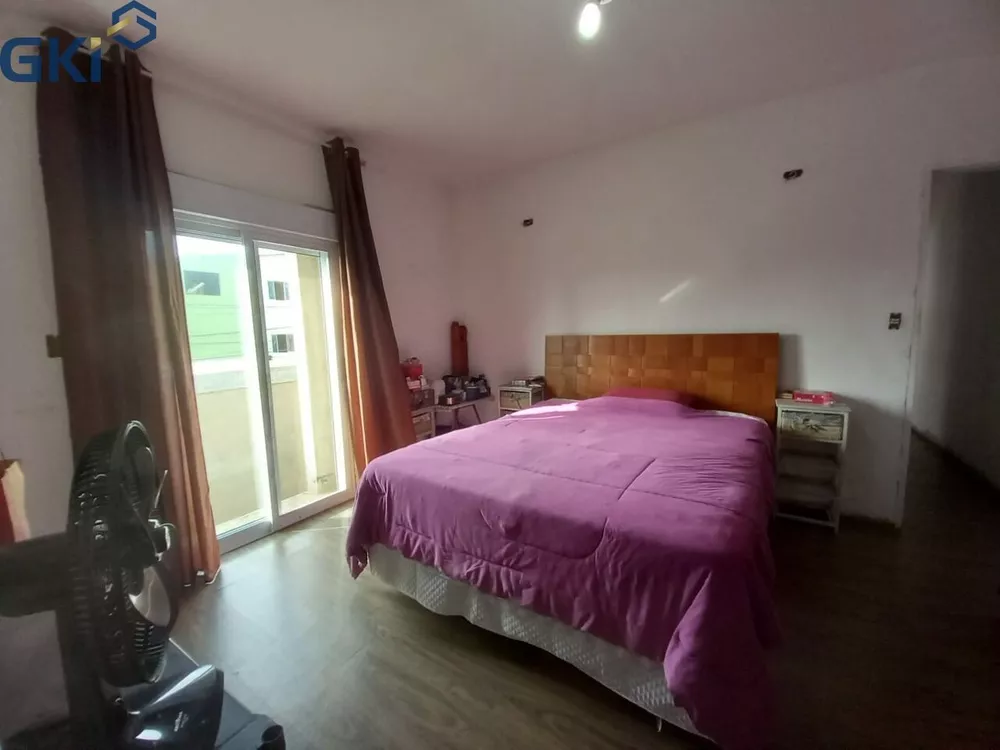 Casa, 3 quartos, 223 m² - Foto 2
