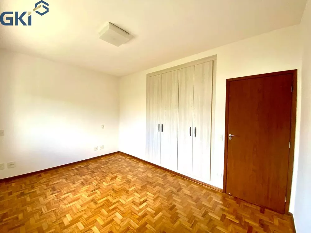 Casa, 3 quartos, 201 m² - Foto 1