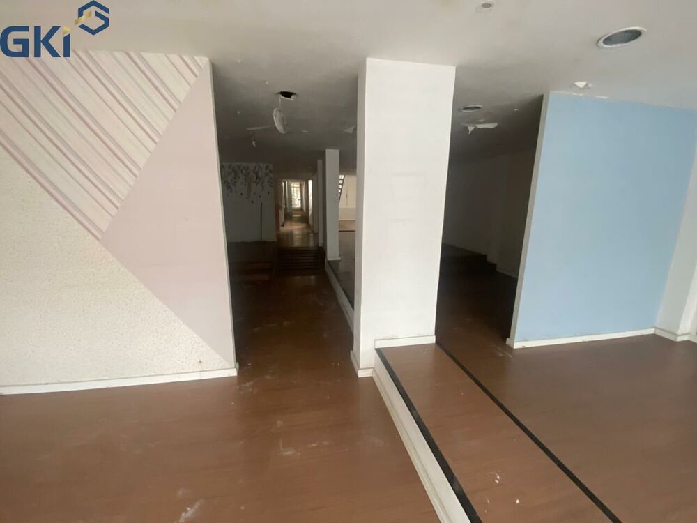 Prédio Inteiro para alugar, 350m² - Foto 2