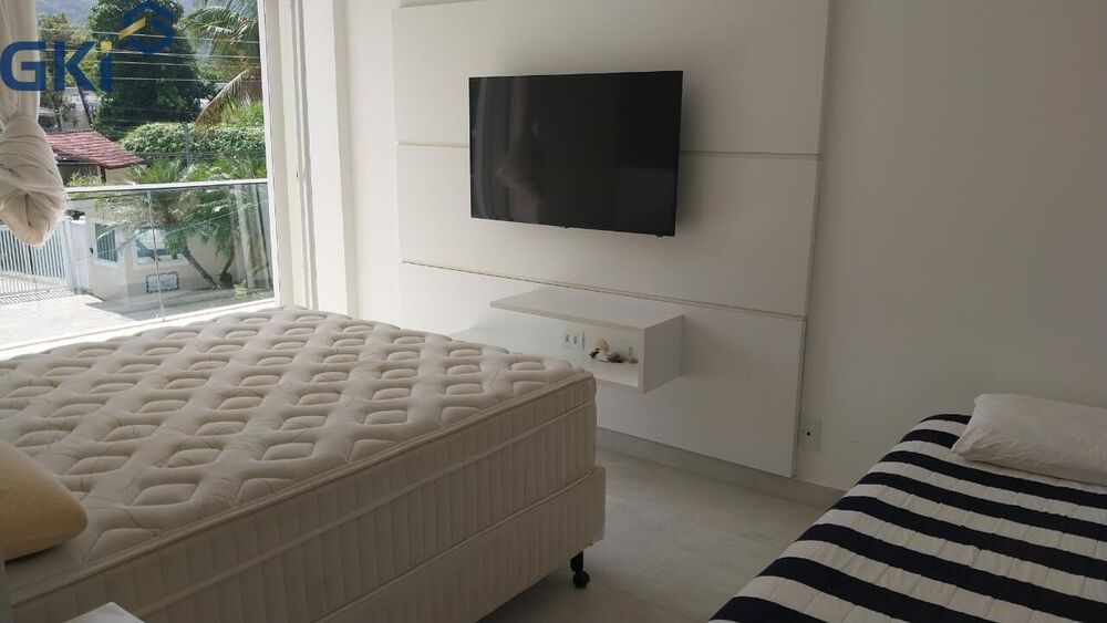 Casa de Condomínio à venda e aluguel com 5 quartos, 330m² - Foto 11
