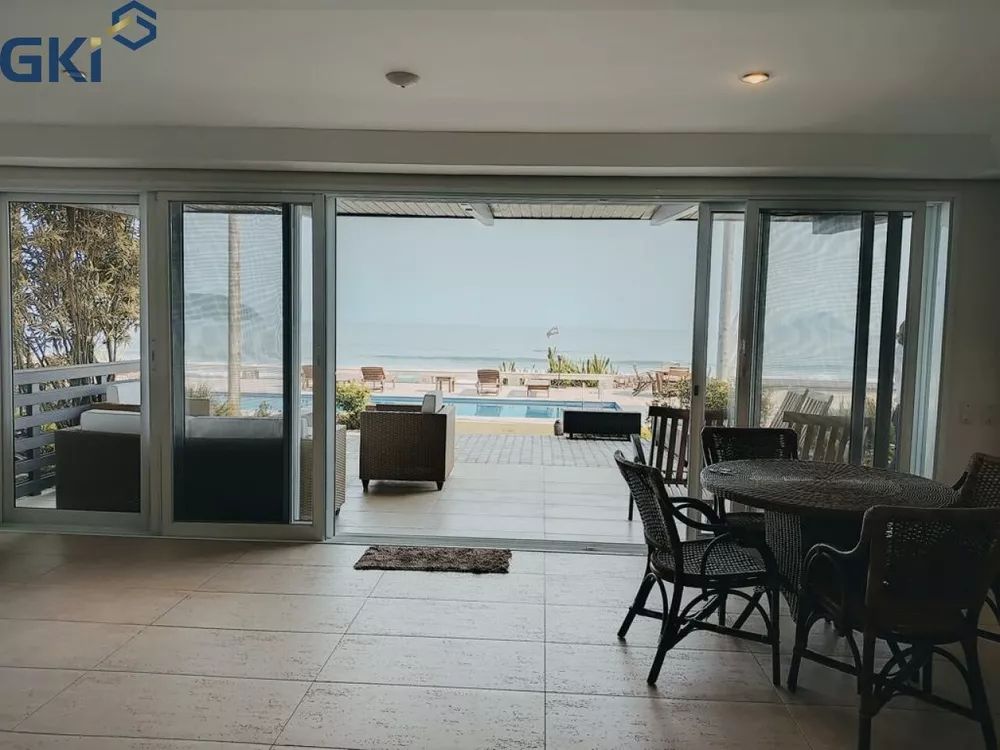 Casa, 5 quartos, 391 m² - Foto 1
