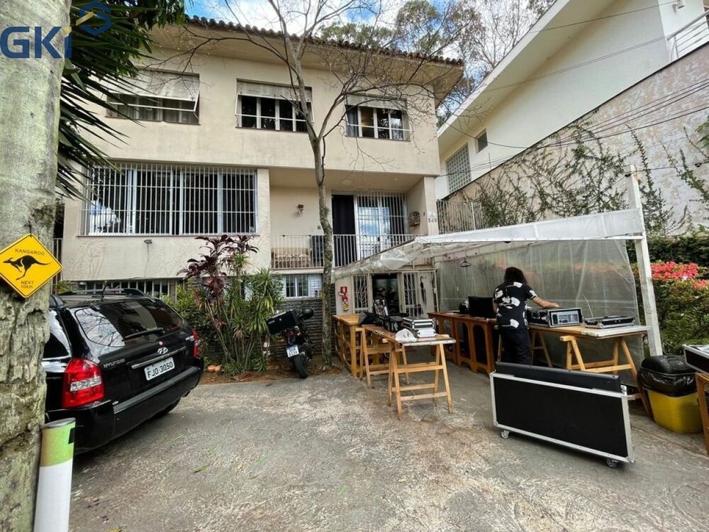 Casa à venda com 4 quartos, 490m² - Foto 2