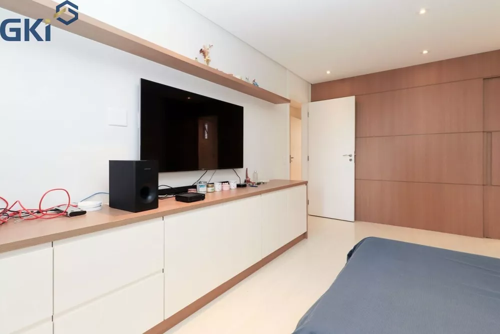 Apartamento, 3 quartos, 204 m² - Foto 4