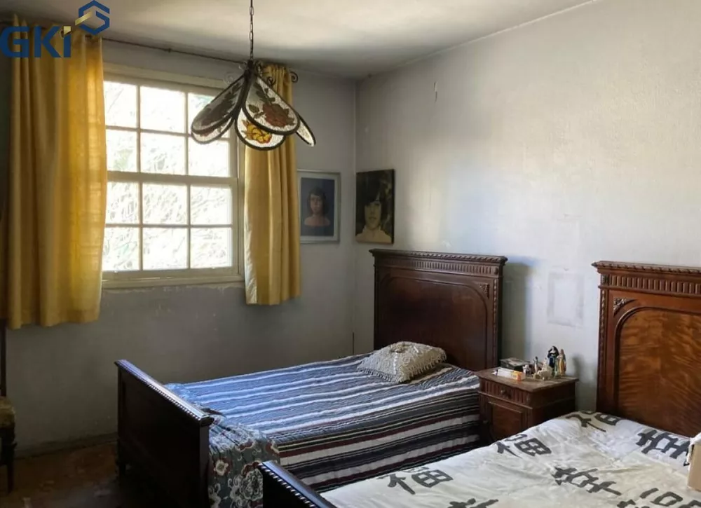 Casa, 4 quartos, 235 m² - Foto 1