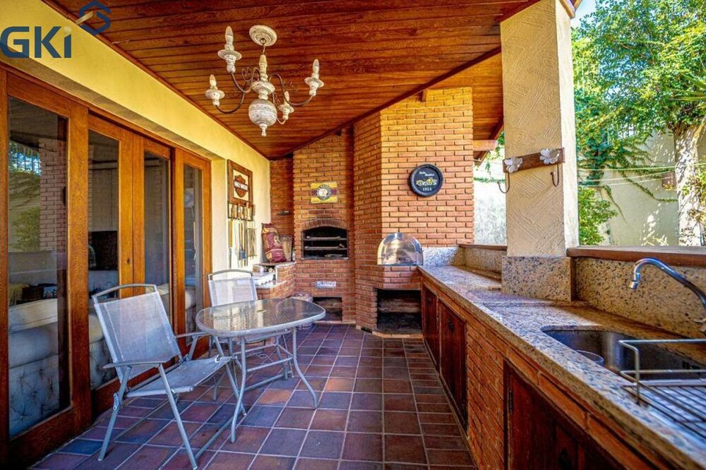 Casa à venda com 4 quartos, 400m² - Foto 8