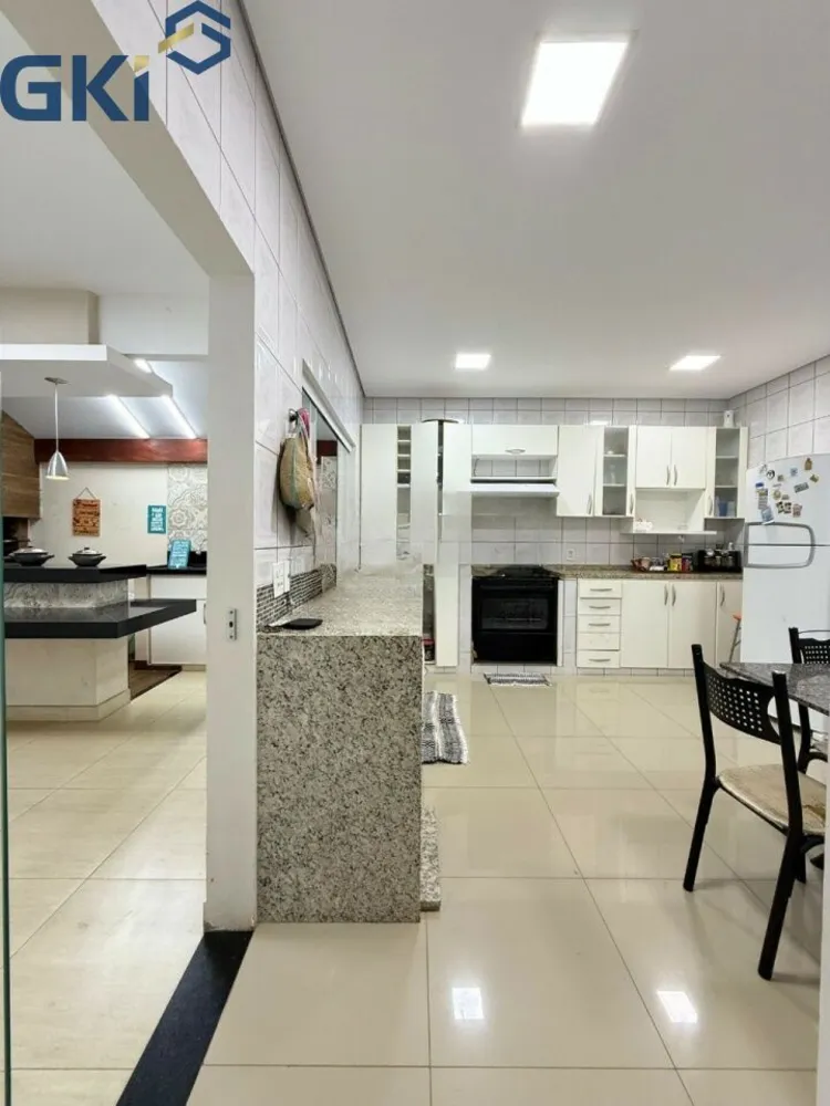 Casa, 3 quartos, 188 m² - Foto 12