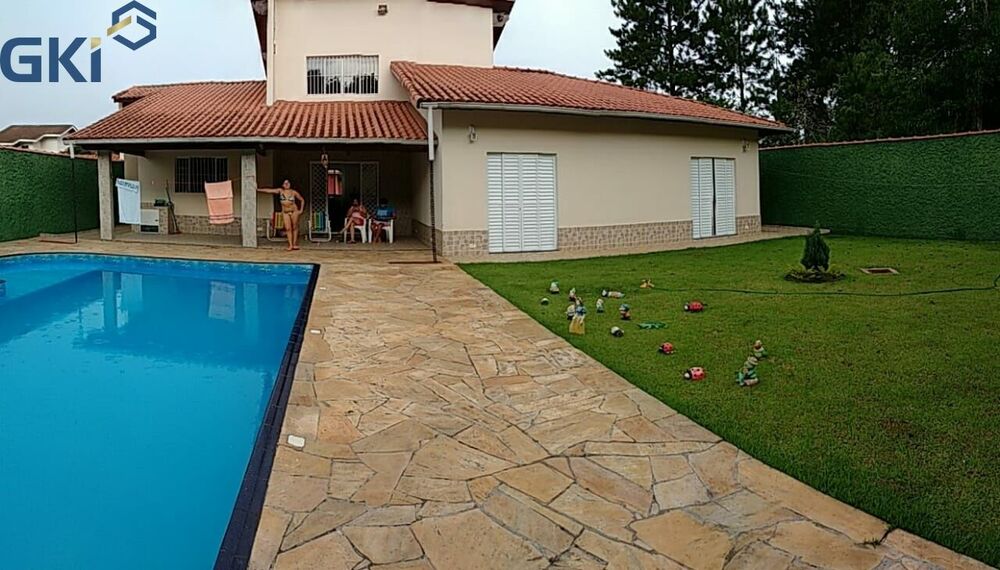 Casa de Condomínio à venda com 3 quartos, 302m² - Foto 2