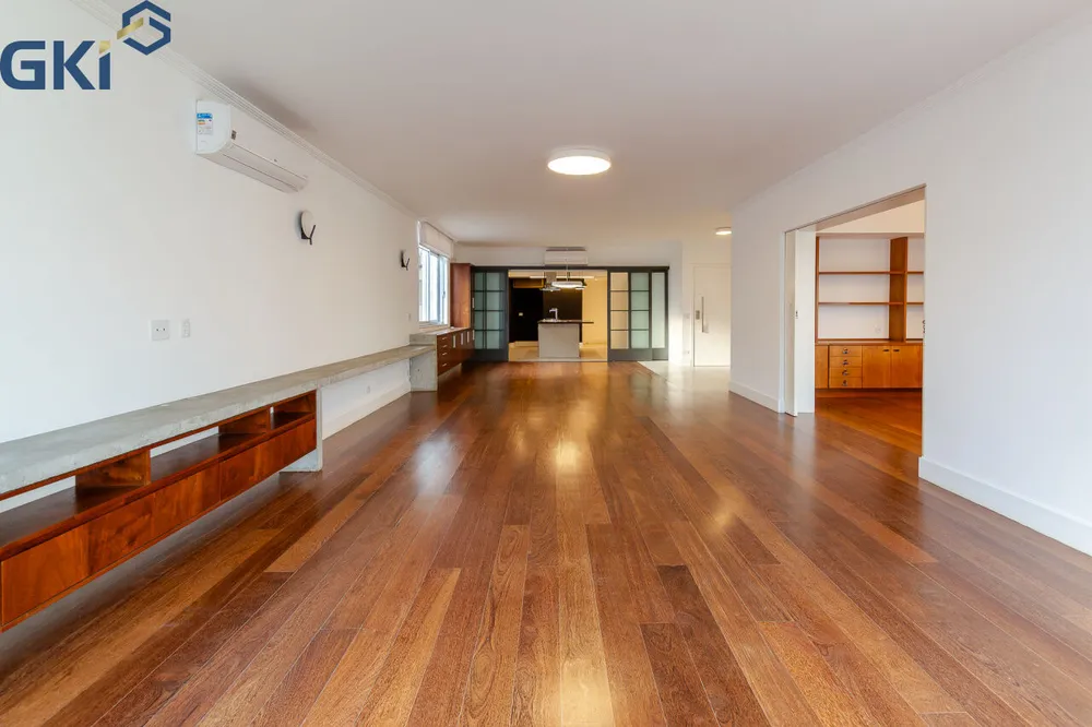 Apartamento, 3 quartos, 270 m² - Foto 2