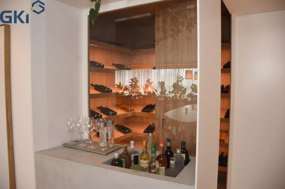 Apartamento, 3 quartos, 232 m² - Foto 1