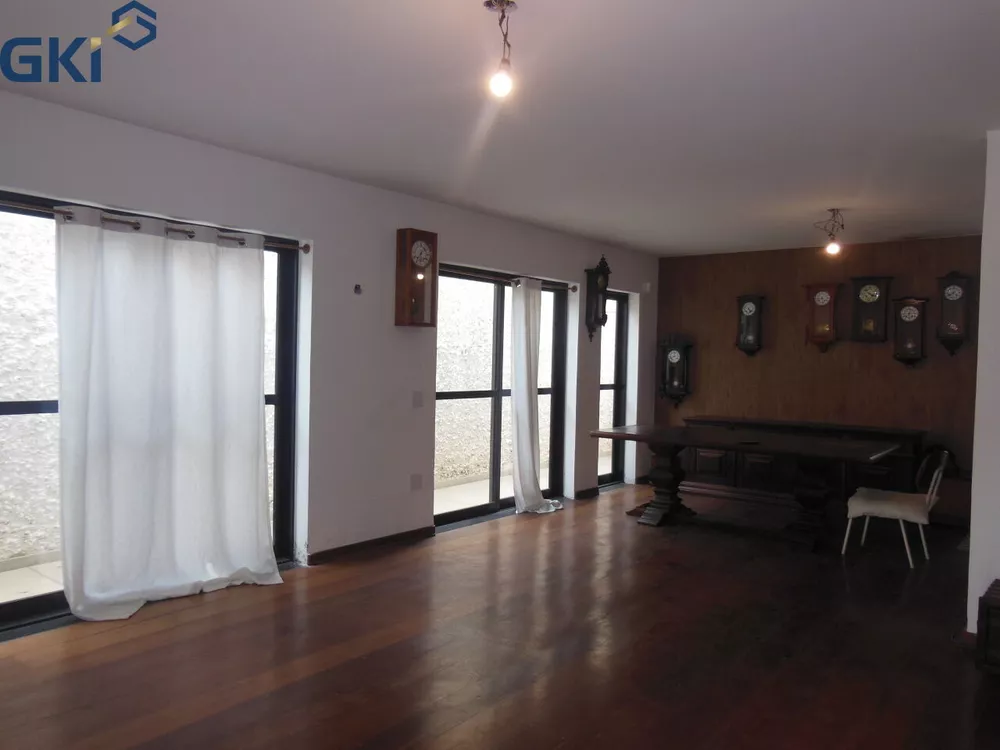 Casa, 3 quartos, 214 m² - Foto 1