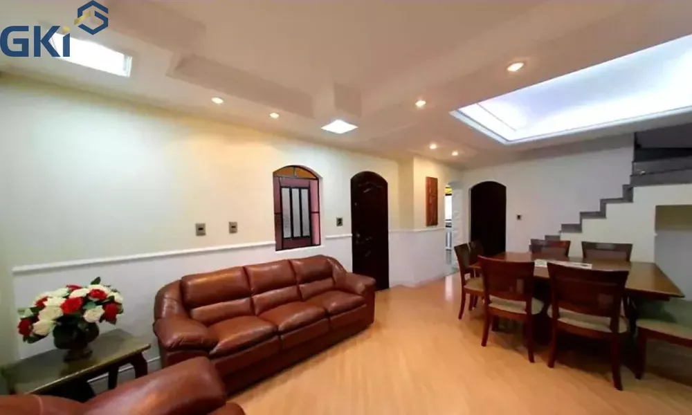Casa, 3 quartos, 238 m² - Foto 3