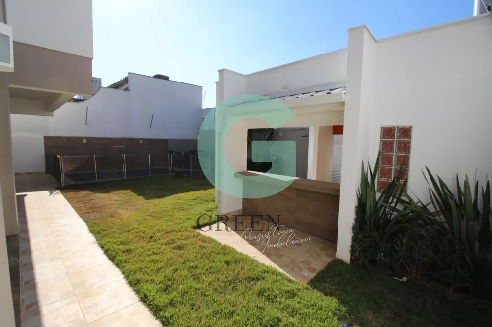 Casa para alugar com 5 quartos, 590m² - Foto 4