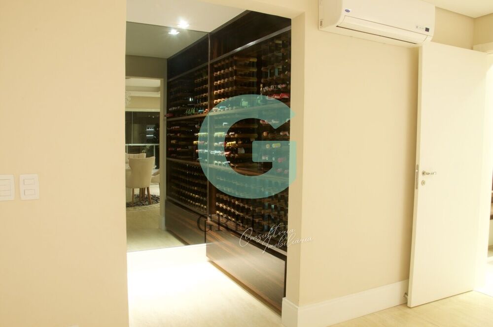 Apartamento, 3 quartos, 234 m² - Foto 1