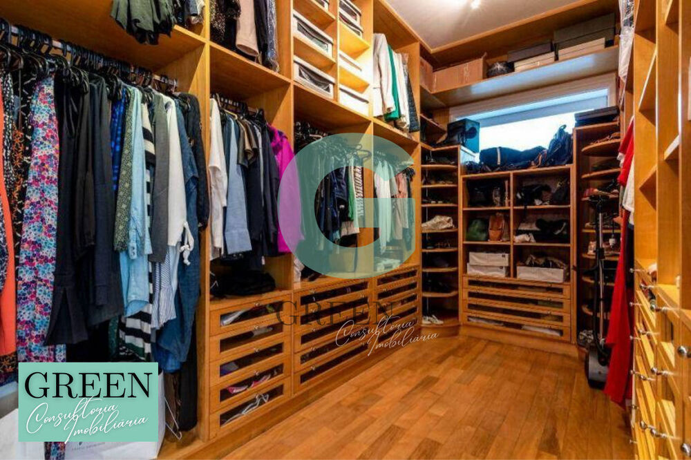 Casa à venda com 4 quartos, 550m² - Foto 3
