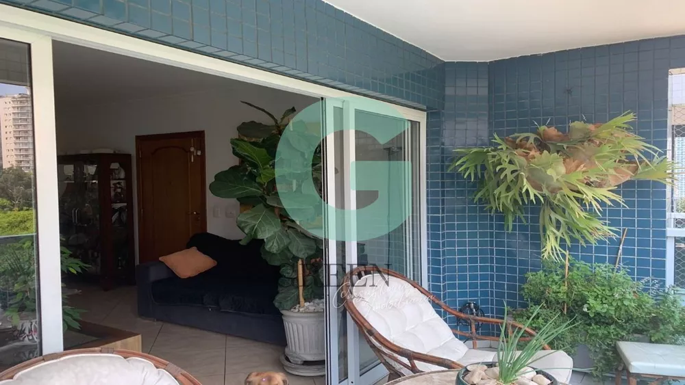 Apartamento à venda com 2 quartos, 154m² - Foto 2