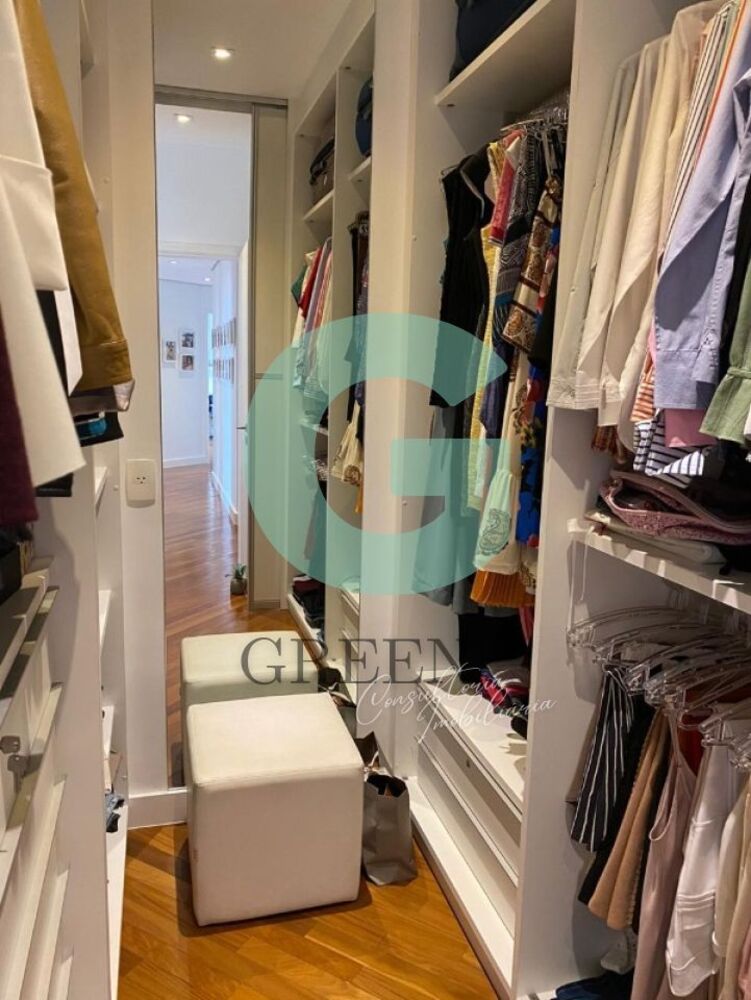 Apartamento para alugar com 4 quartos, 337m² - Foto 2