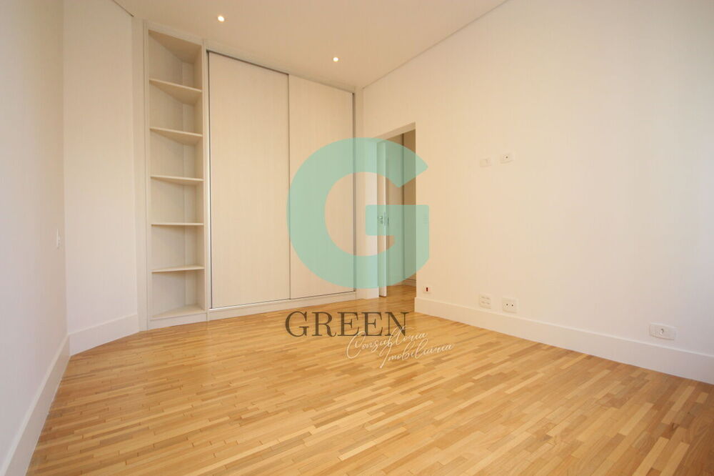 Apartamento, 3 quartos, 244 m² - Foto 1