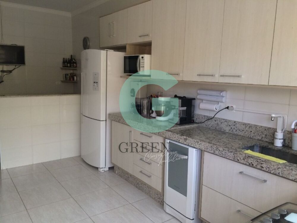 Casa, 3 quartos, 220 m² - Foto 2