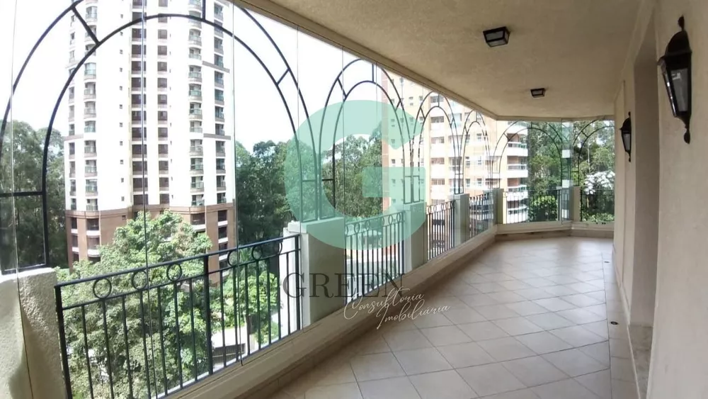 Apartamento à venda com 4 quartos, 261m² - Foto 2