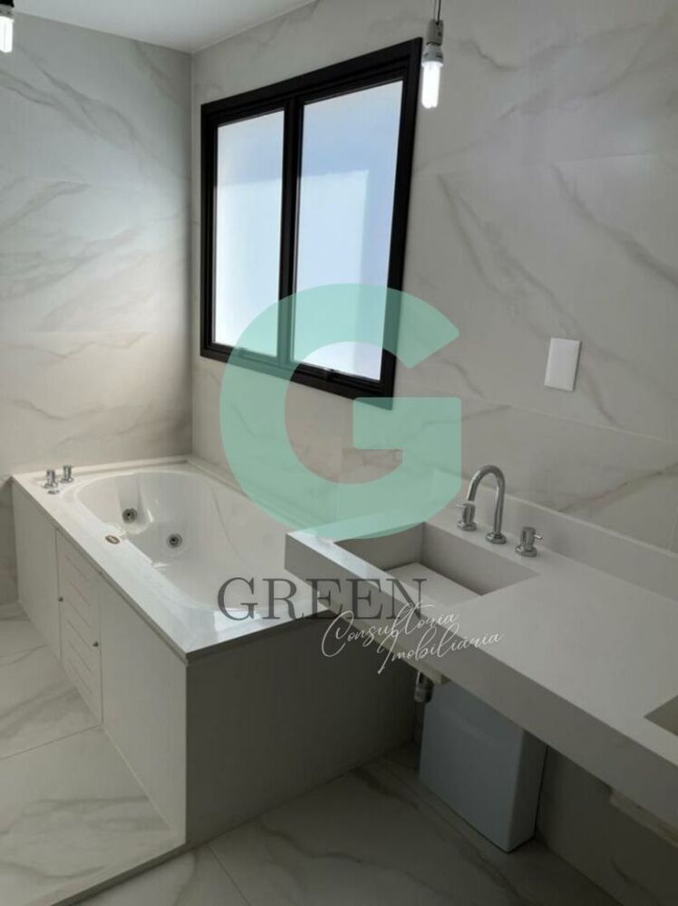 Apartamento à venda e aluguel com 3 quartos, 195m² - Foto 2