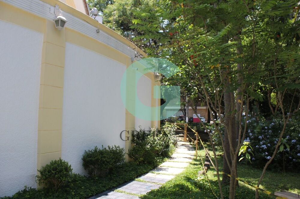 Casa, 4 quartos, 346 m² - Foto 1