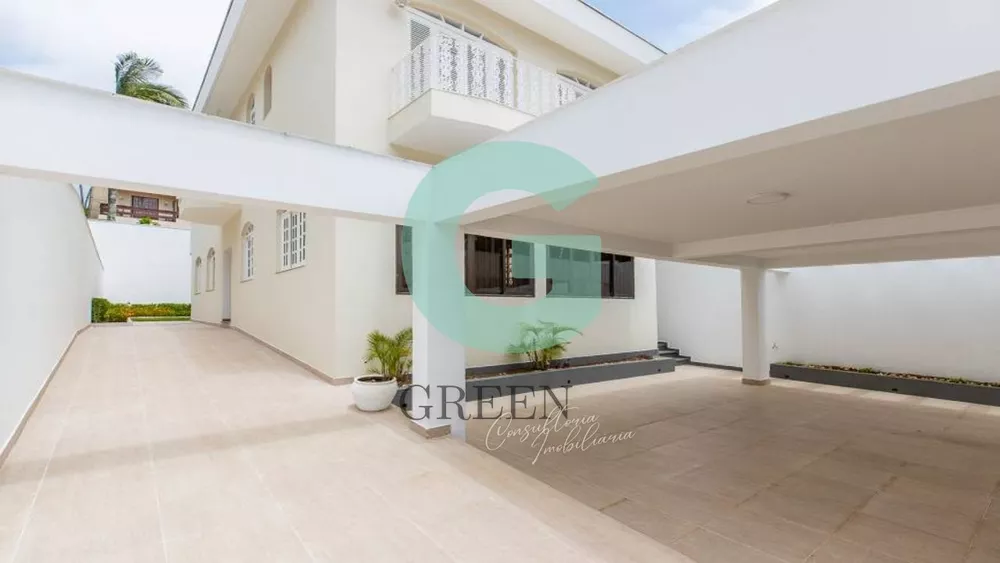 Casa à venda e aluguel com 4 quartos, 370m² - Foto 1