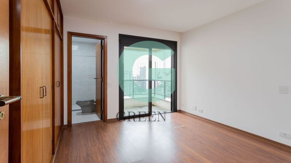 Apartamento à venda com 3 quartos, 180m² - Foto 4