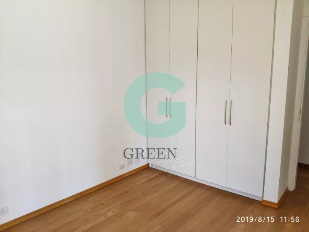 Apartamento à venda com 4 quartos, 190m² - Foto 2