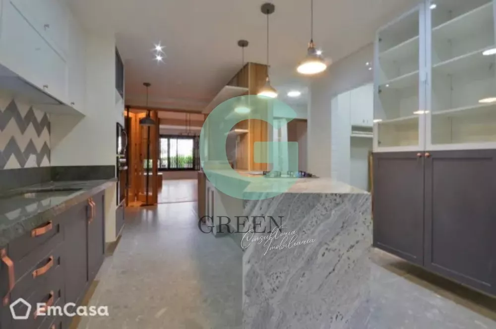 Casa à venda com 3 quartos, 220m² - Foto 18