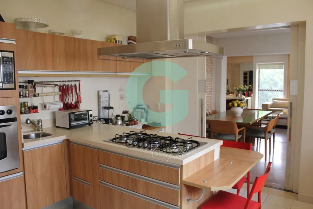 Apartamento, 3 quartos, 240 m² - Foto 1
