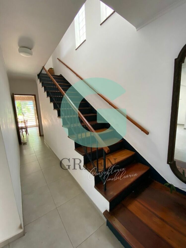 Casa, 4 quartos, 325 m² - Foto 1