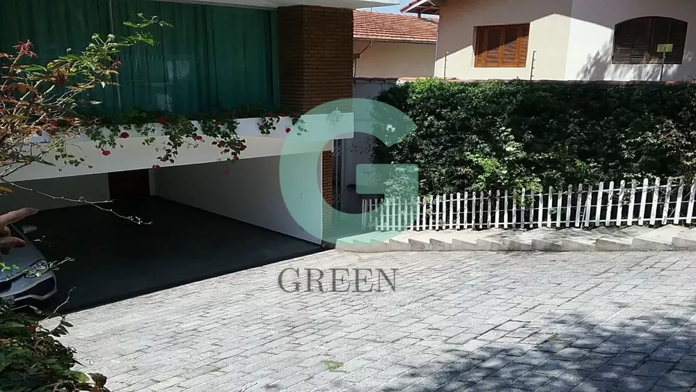 Casa à venda com 3 quartos, 304m² - Foto 2