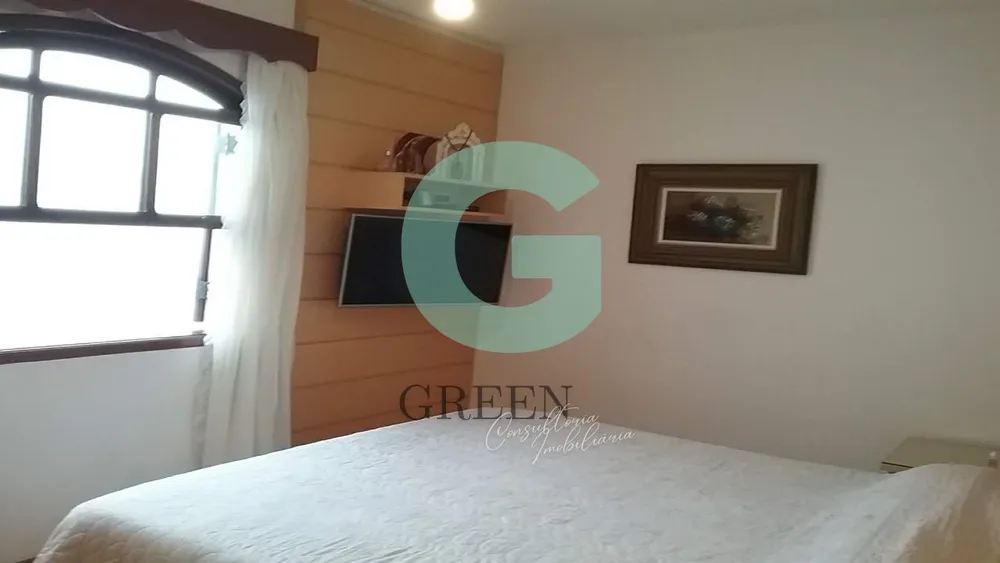 Casa, 3 quartos, 304 m² - Foto 1