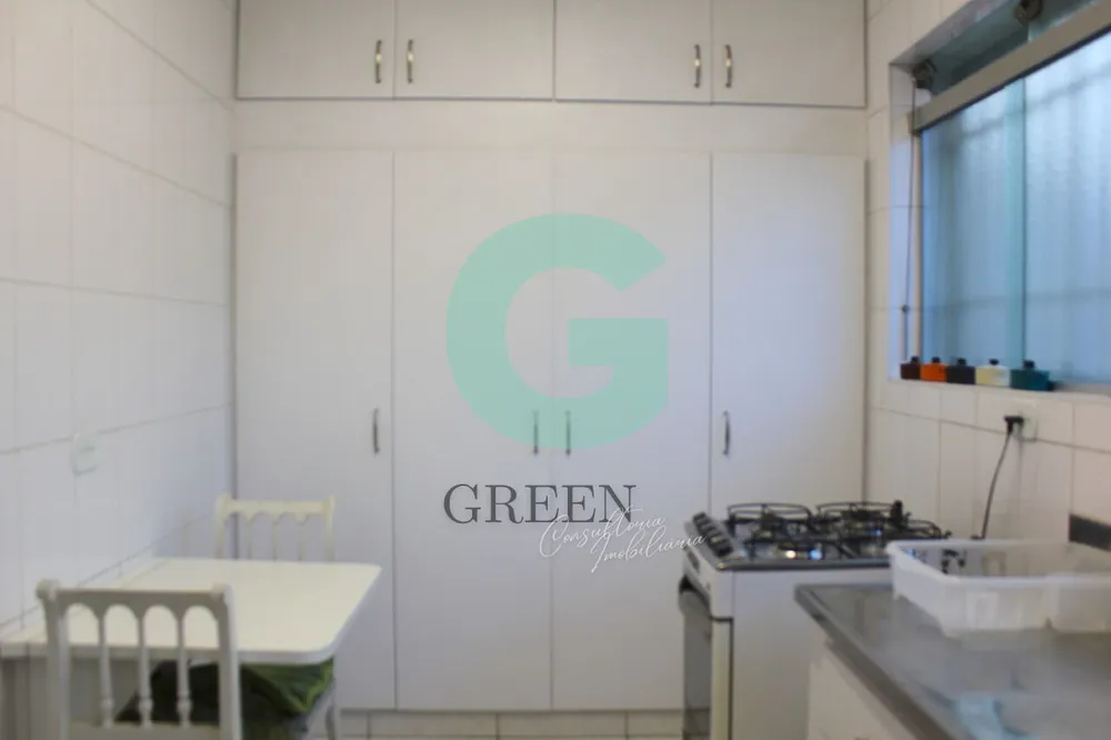 Casa, 3 quartos, 244 m² - Foto 2